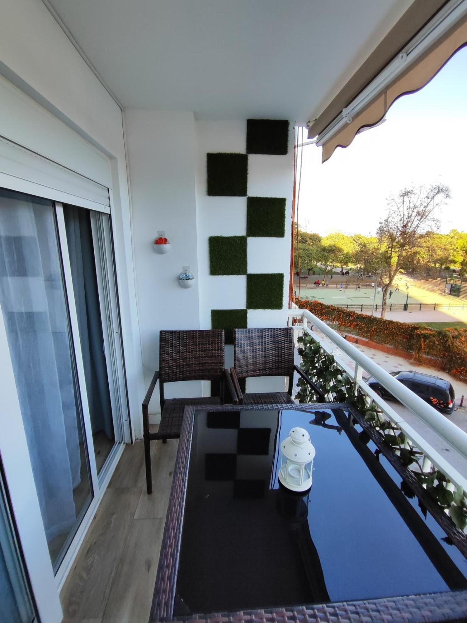 Apartamento Malaga 300 Metros De La Playa Luaran gambar
