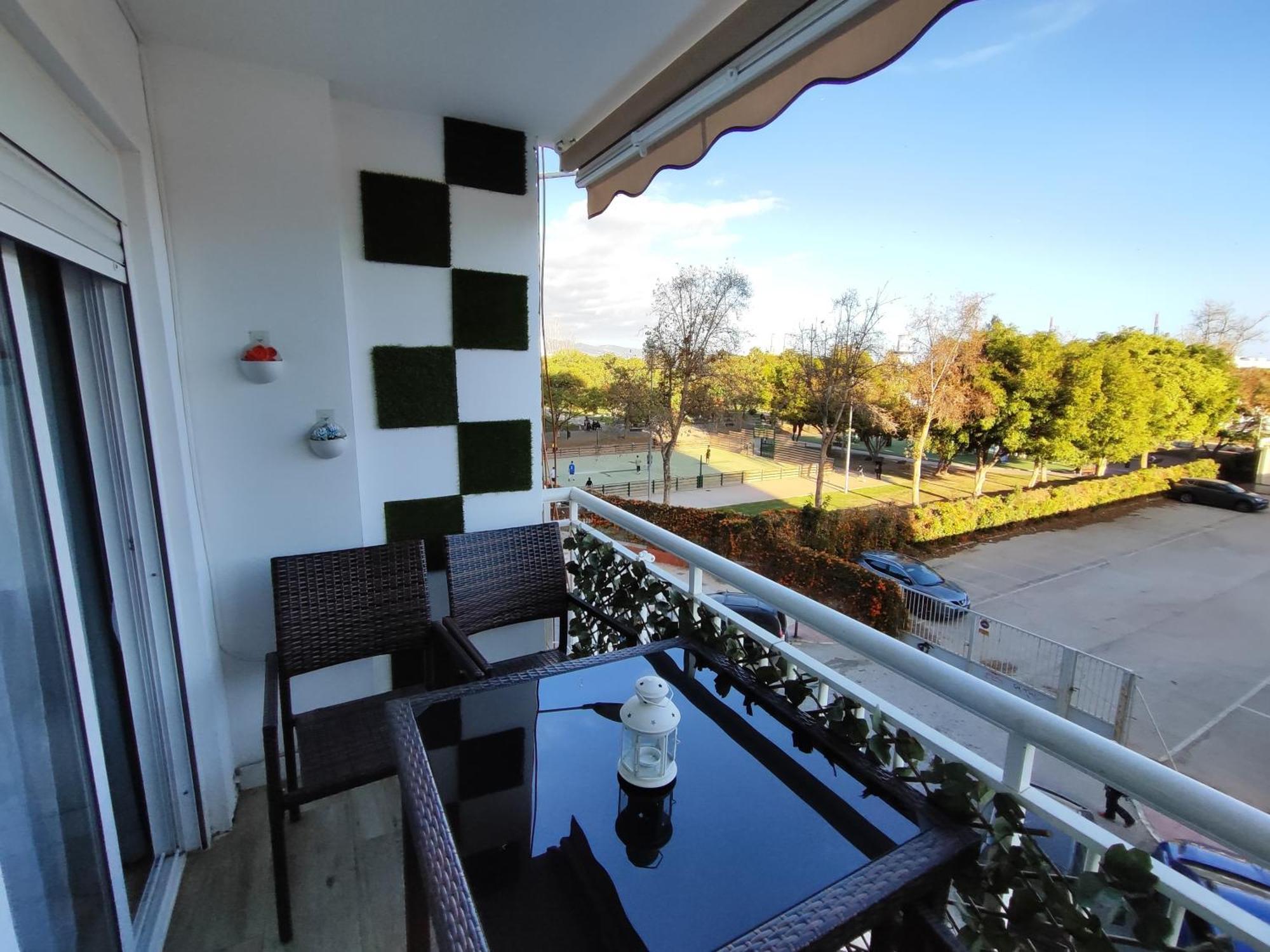 Apartamento Malaga 300 Metros De La Playa Luaran gambar